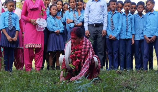 विद्यालय अब्बल बनाउने महिला प्रधानाध्यापक सुवेदी