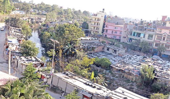 नदी किनारका सुकुम्वासी बस्ती छ महिनाभित्र हटाउन निर्देशन