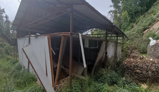 प्रयोगमा नआउँदै भत्कियो शीतभण्डार