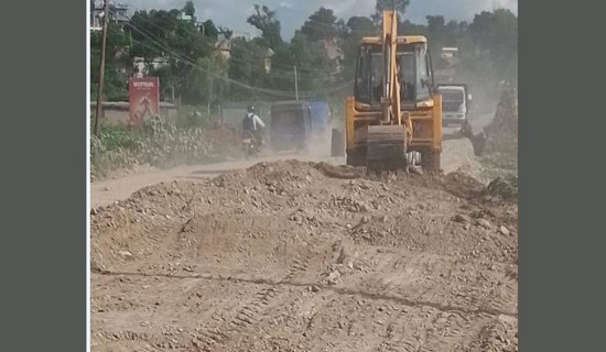 घोराही-तुलसीपुर सडक मर्मतको काम सुरु