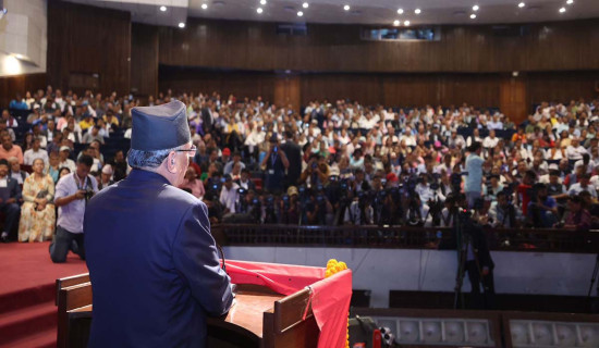 अध्यक्ष प्रचण्डको प्रस्तावमाथि १८ नेताले राखे धारणा, ४०९ सदस्यीय केन्द्रीय समितिको प्रस्ताव