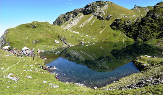 सुन्दर पर्यटकीय गन्तव्य खयर ताल