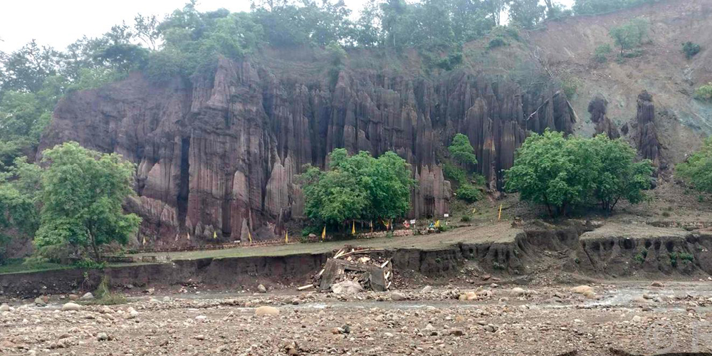 शिव लिङ्गेश्वर धाम कटानको जोखिममा