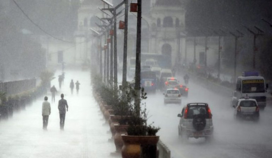 देशका अधिकांश पहाडी भूभागमा भारी वर्षा