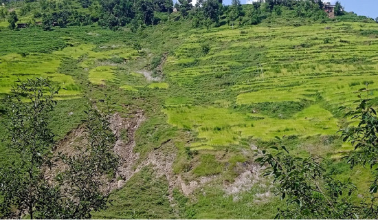 पहिरोको जोखिममा बाजुराका स्थानीयवासी