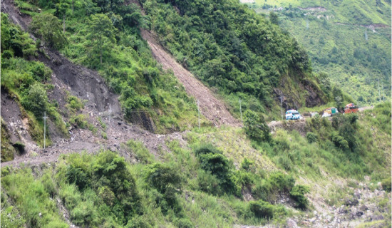 बेनी–जोमसोम सडक खण्डमा वैकल्पिक मार्गको माग