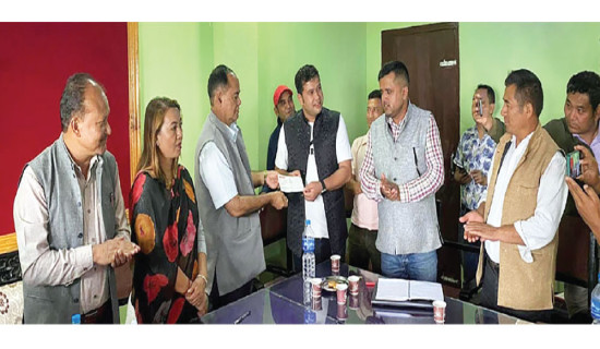 सडक अवरुद्ध  हुँदा राहत प्रभावित