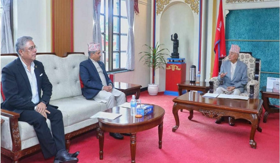 राष्ट्रपति  र नेपाल राष्ट्र बैंकका गभर्नरबीच भेट