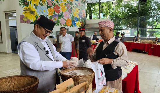 मकवानपुरगढीका रैथाने कृषि सामग्रीको हाटबजार काठमाडौंमा