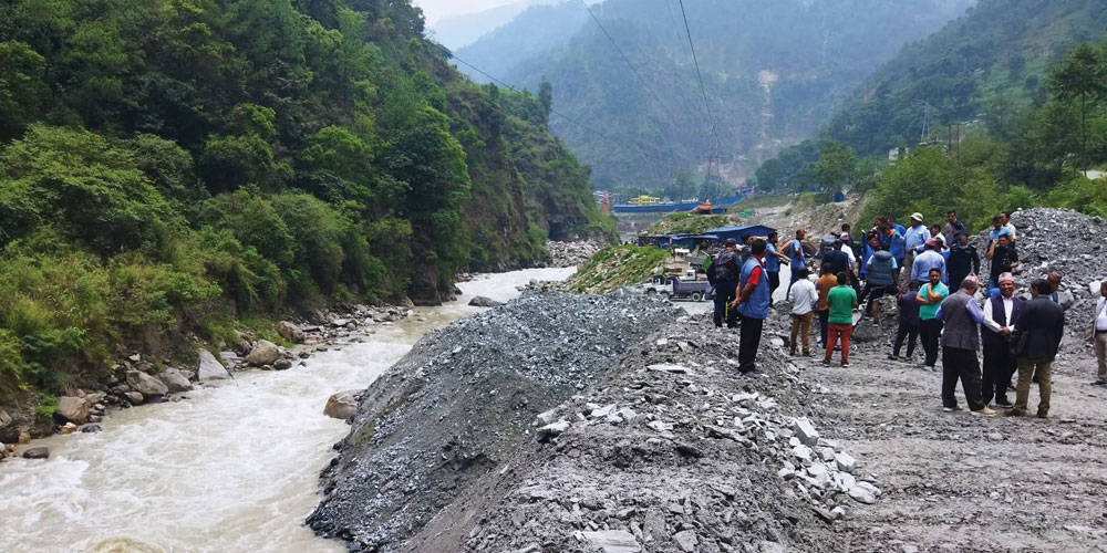 मध्यभोटेकोसी जलविद्युत् आयोजना : ढुङ्गा–माटोले स्थानीयलाई समस्या