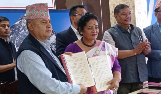 मुख्यमन्त्री र मन्त्रीहरुबीच कार्यसम्पादन करार सम्झौता
