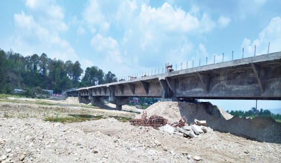 अगाडि बढ्यो निकुञ्जमा सडक निर्माण प्रक्रिया