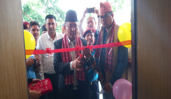 ट्राफिक प्रहरी कार्यालय चितवनको नव निर्मित भवन उद्घाटन