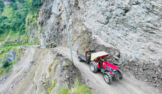 अवरुद्ध आरुघाट माछाखोला सडक १५ दिनपछि सञ्चालनमा