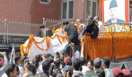 नेम्वाङको अन्त्येष्टिका लागि शवयात्रा सुरु