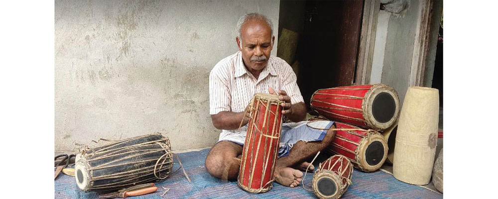 बिक्न छाडे मादल