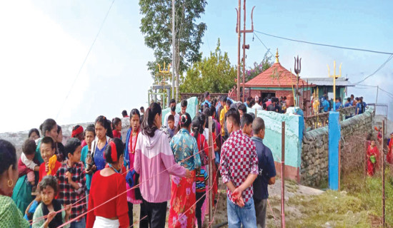 थानापति महादेव मन्दिरमा २१ फिटको त्रिशूल