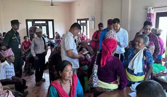 टोलमै आएर सुरक्षा भत्ता वितरण