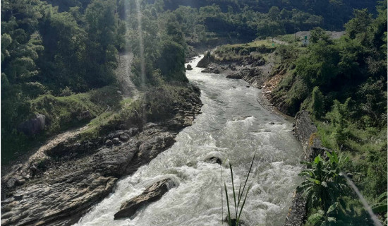 फुस्रेखोलामा किशोरको शव फेला