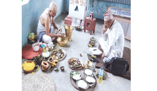 सोह्रश्राद्धमा पुरोहितको अभाव