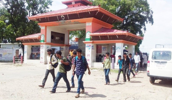 दसैँमा घर फर्किनेको नाकामा अत्यधिक भिड