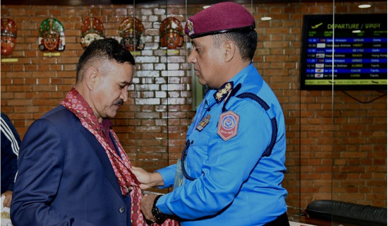 प्रहरी महानिरीक्षक कुँवर स्वदेश फिर्ता