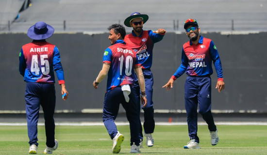 नेपाल पाँच विकेटले विजयी