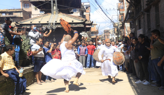 मल्लकालीन युद्धको झल्को दिने खाँ पिहाँवईगु जात्रा