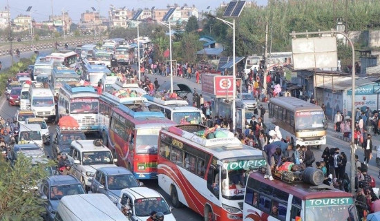 दसैंमा गाउँ गएकाहरु फर्किन थालेसँगै बढ्यो काठमाडौंमा चहलपहल