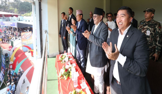 नेपाल र ओमनबिचको खेल हेर्न प्रधानमन्त्री त्रिवि क्रिकेट मैदानमा (फोटो फिचर)
