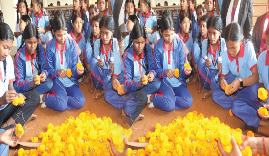 विद्यालयमा ‘किताबरहित शुक्रबार’