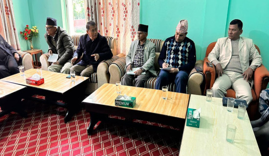 अनुगमनका लागि राज्य व्यवस्था समितिका सदस्यहरू भूकम्प प्रभावित क्षेत्रमा