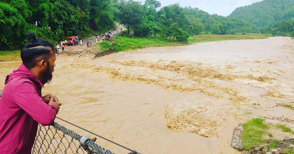 वर्षाले सहायक राजमार्ग तथा ग्रामीण सडक अवरुद्ध