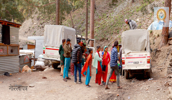 यातायात व्यवसायीको सिन्डिकेटले यात्रु मर्कामा