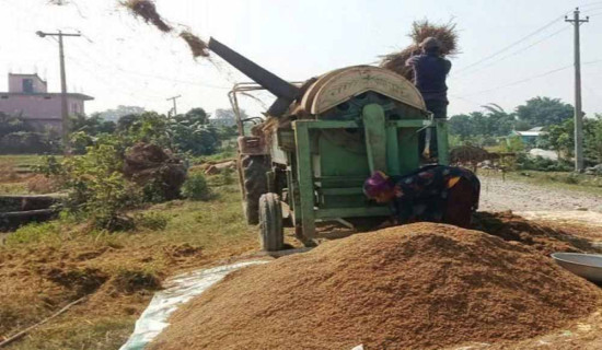 बाँकेका किसान आधुनिक कृषि उपकरणतर्फ आकर्षित