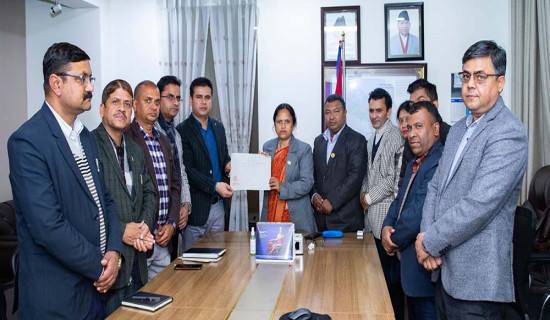 भूकम्पपीडितलाई गोरखापत्र संस्थानको ६ लाख ८७ हजार सहयोग