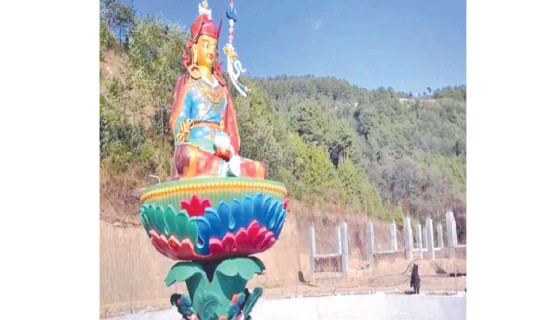 सङ्ग्रहालयमा पद्मसम्भवको मूर्ति स्थापना