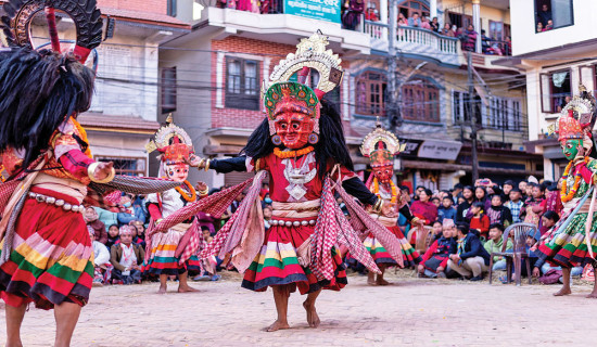 नवदुर्गा नाच प्रदर्शन