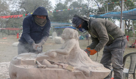 शाक्य (बुद्ध वंश) नरसंहारको कथा मूर्तिमा कोरिँदै (फोटो फिचर)