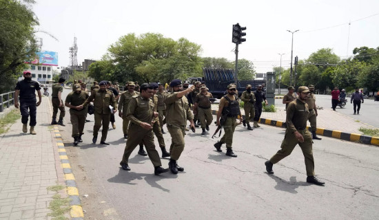 पाकिस्तानमा आतङ्कवादी हमलाः १० प्रहरीको मृत्यु, ६ घाइते