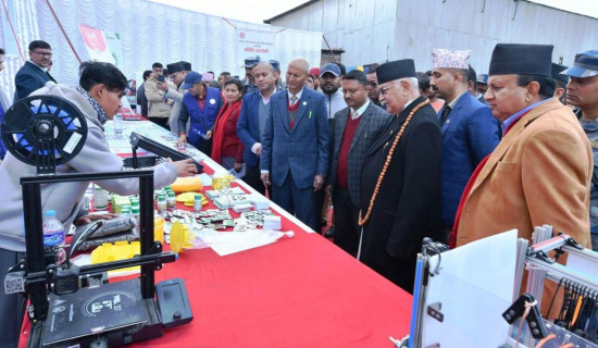 एमाले बैठकस्थलमा प्रविधि प्रदर्शनी