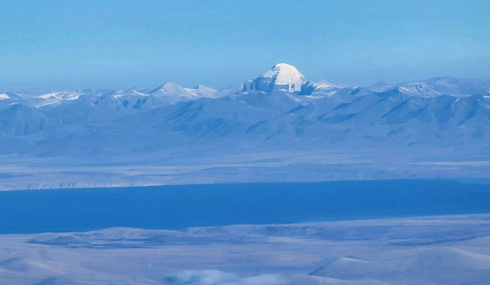 एकै दिन दुई सय बढी भारतीय पर्यटकले गरे कैलाश मानसरोवर दर्शन