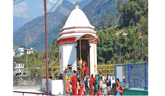 सहयोग जुटाएर मन्दिर निर्माण