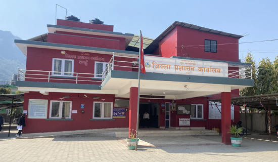 तनहुँमा दश जनाले लिए आमाको नामबाट नागरिकता