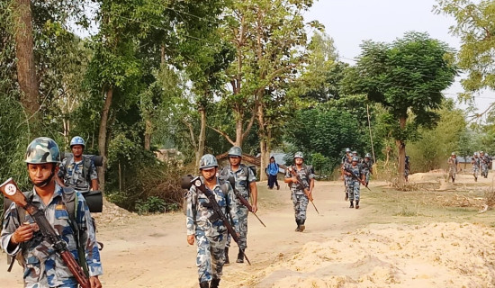 बाँकेमा सशस्त्र प्रहरीको सीमा पैदल गस्ती