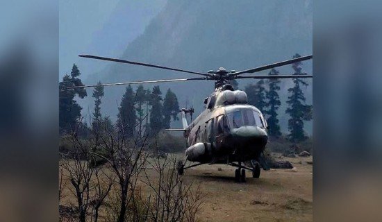 सडक बनाउन हेलिकप्टरमार्फत मेसिन ढुवानी :छाङरुमा नेपाली सेनाको क्याम्प राखिने
