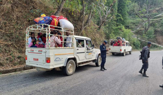 क्षमताभन्दा बढी यात्रु बोक्ने सवारीलाई कारबाही