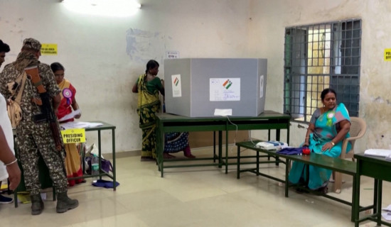 भारतमा दोस्रो चरणको आम निर्वाचनका लागि मतदान सुरु