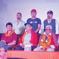 फिल्म 'गुञ्जन'को गीत 'केवल तिम्रैतिर'