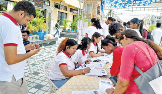 विराटनगरमा श्रमाधान रोजगार मेलामा पन्ध्र सयलाई निम्ता